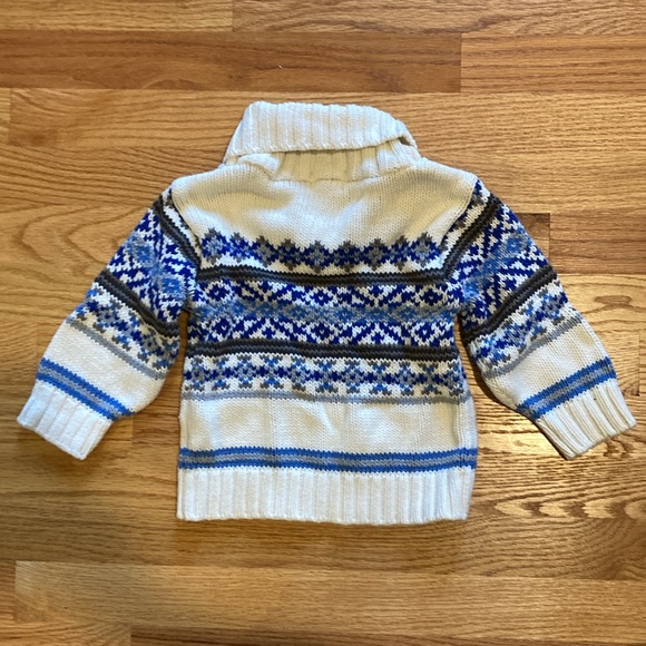 Children’s place 3T sweater - Picture 2 of 7